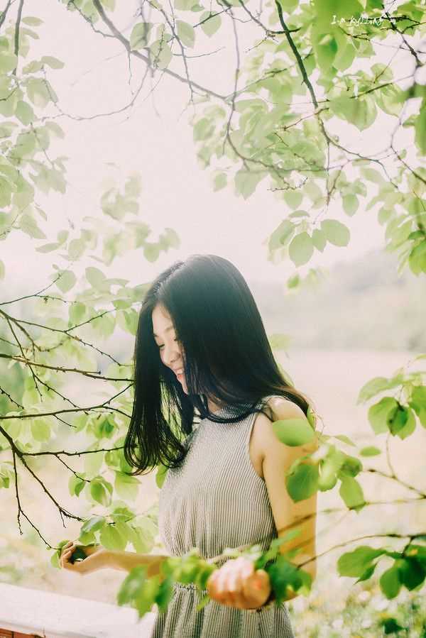 WE发布宣传片拍摄花絮：那天的小灿实在太帅