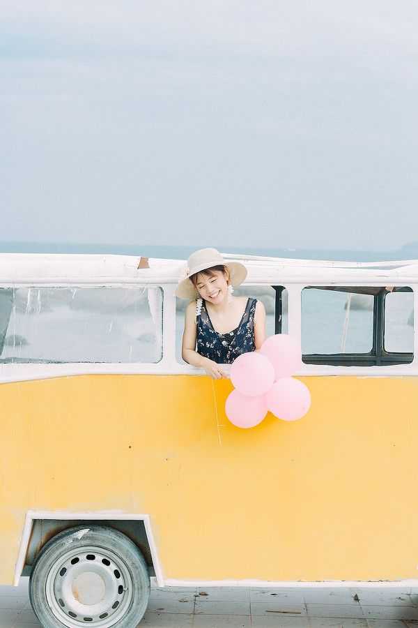 惊讶?莱奥社媒晒出维尼修斯的照片:🫣..