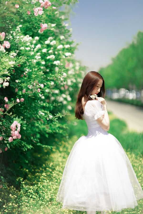 罗马诺:曼联今日继续与莱比锡谈判,塞斯科单独训练等待交易完成