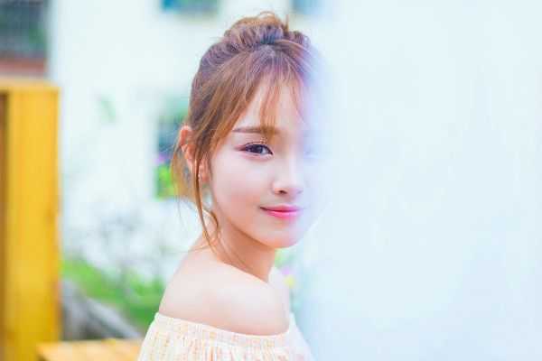 为利物浦同场破门！18岁尼奥尼和16岁恩古莫哈社媒齐晒合照纪念