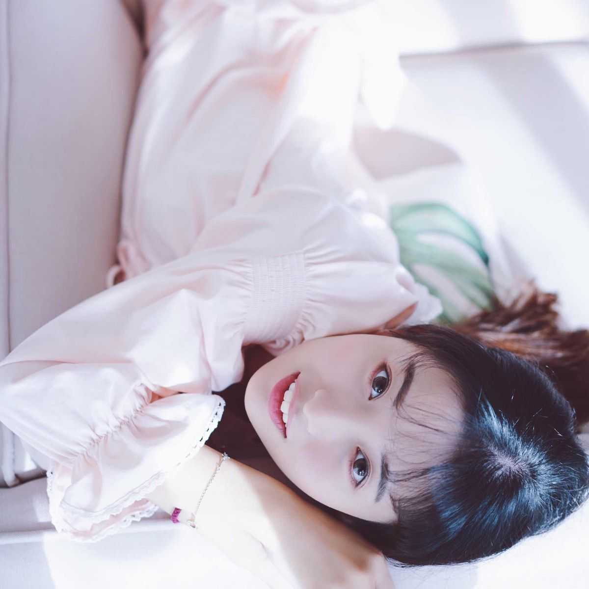 别害羞☝️德罗巴招呼罗德里:再展示一次!这是你的!享受这一刻