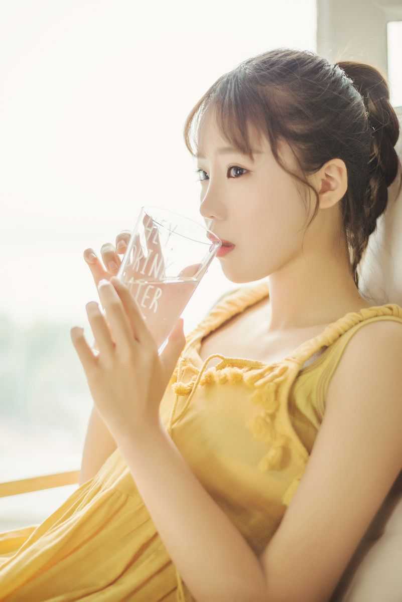 每体:弗里克将带青训球员备战甘伯杯,然后筛选留在一线队的球员